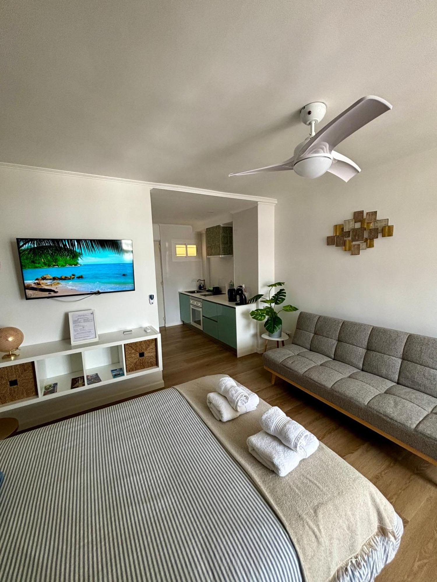 Ar Apartments - Central And Modern Apartment In בנאלמדנה מראה חיצוני תמונה