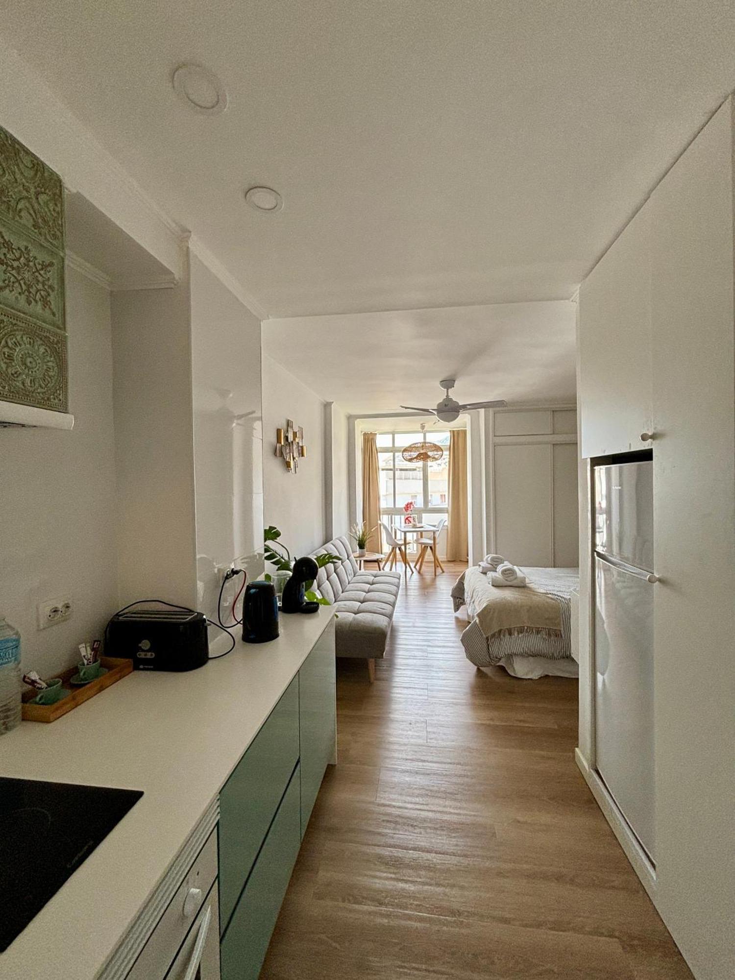Ar Apartments - Central And Modern Apartment In בנאלמדנה מראה חיצוני תמונה