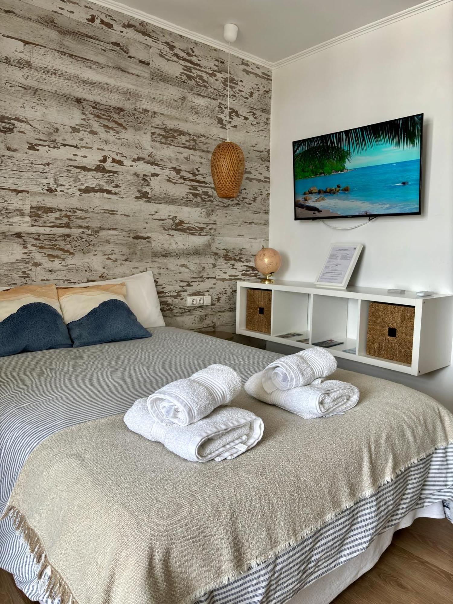 Ar Apartments - Central And Modern Apartment In בנאלמדנה מראה חיצוני תמונה