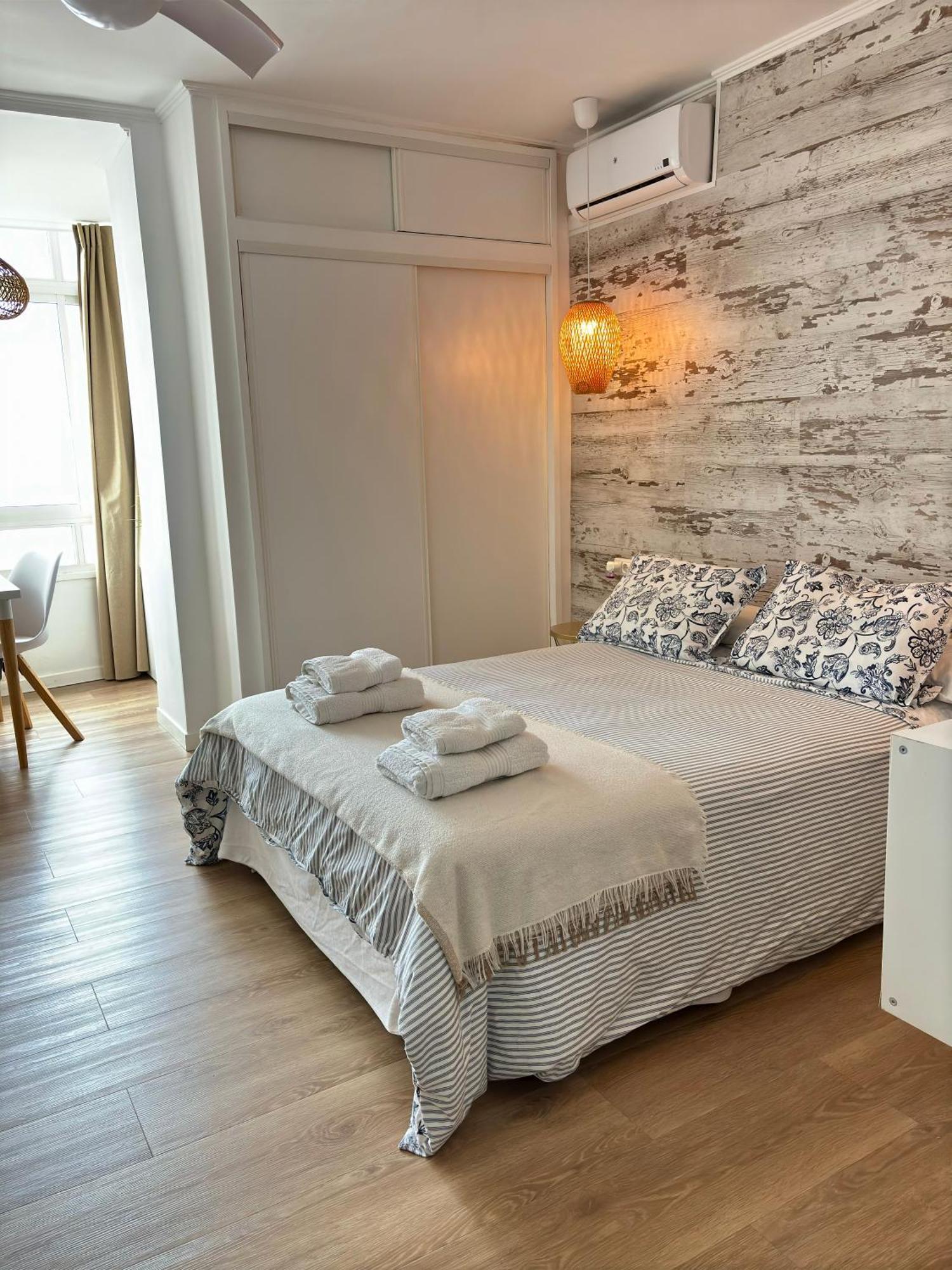 Ar Apartments - Central And Modern Apartment In בנאלמדנה מראה חיצוני תמונה
