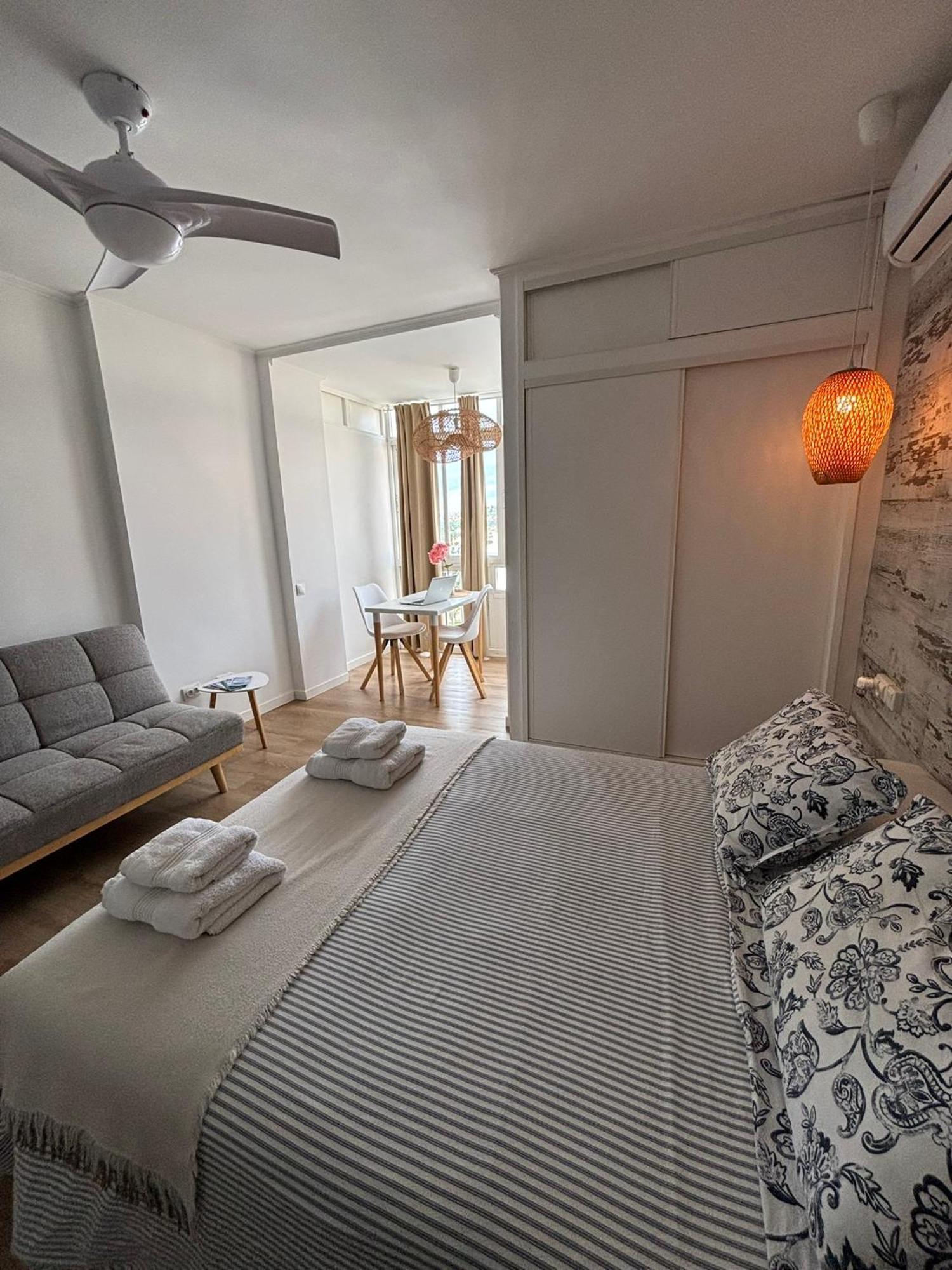 Ar Apartments - Central And Modern Apartment In בנאלמדנה מראה חיצוני תמונה