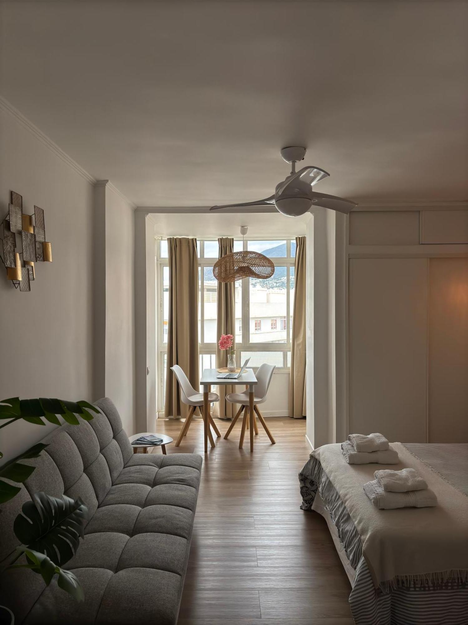 Ar Apartments - Central And Modern Apartment In בנאלמדנה מראה חיצוני תמונה